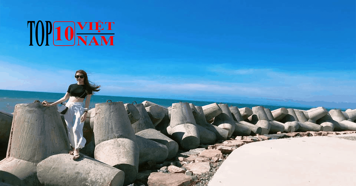 Bãi Đá Ông Địa Cảnh Đẹp Bình Thuận