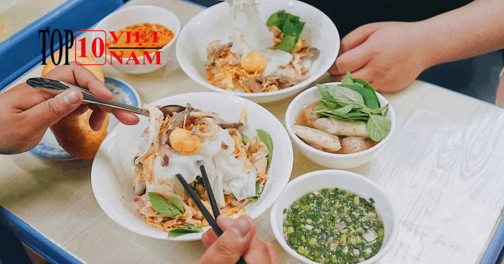 Bánh Ướt Lòng Gà Long Đà Lạt