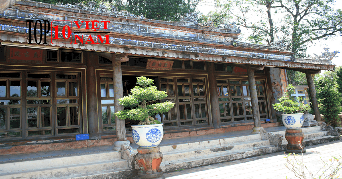 Điện Hòn Chén Địa Điểm Check-in Đẹp Ở Huế