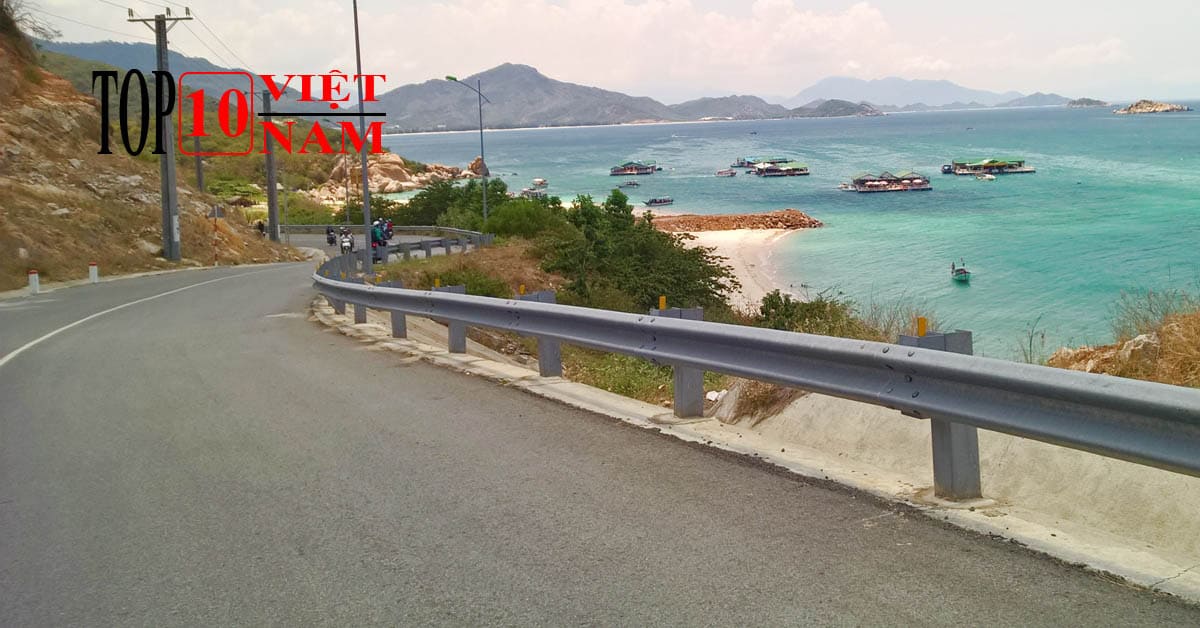 Đường Ven Biển Vĩnh Hy Đẹp Nhất Việt Nam
