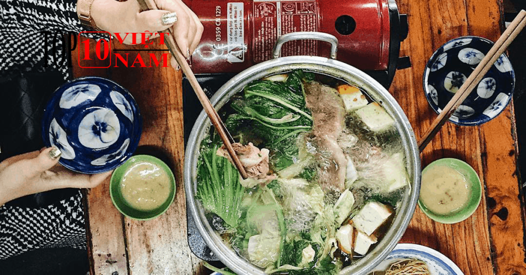 Quán Ăn Ngon Lẩu Bò Ba Toa Quán Gỗ Đà Lạt