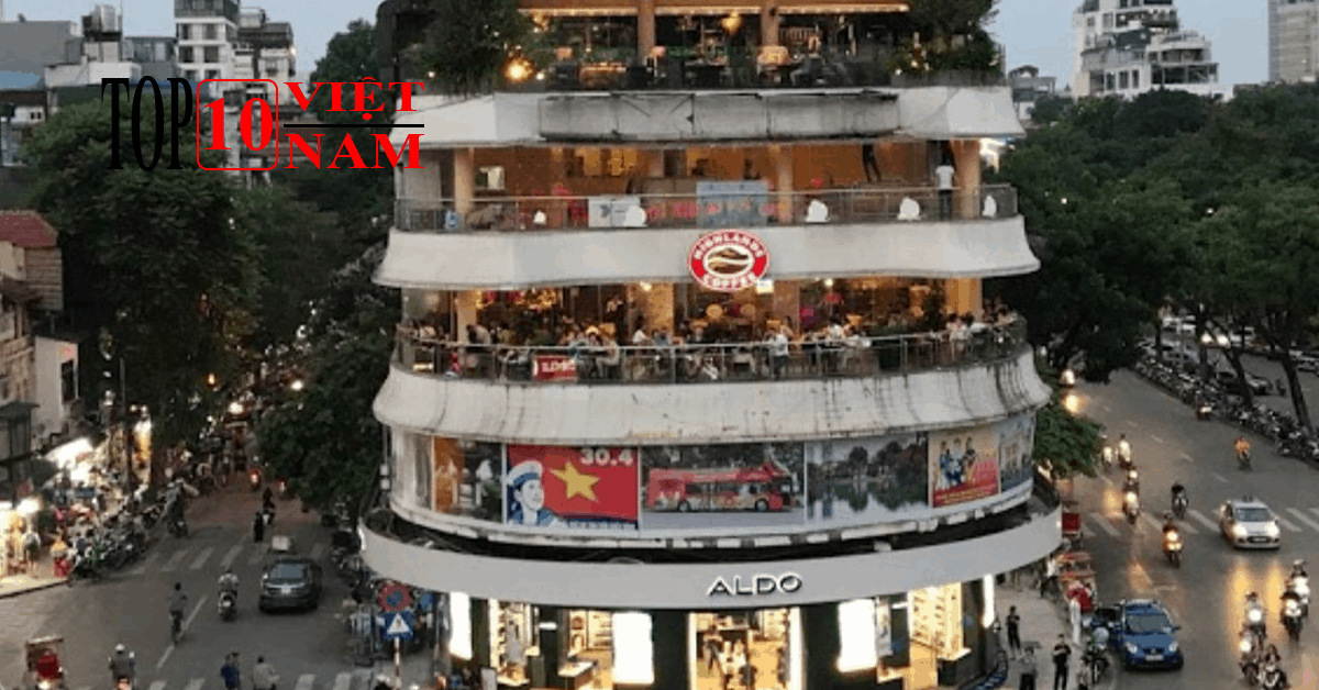 Highland Coffee Hàm Cá Mập-cafe bờ hồ hà nội