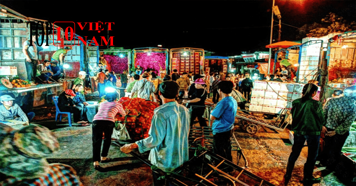 Chợ Long Biên