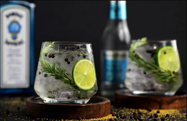 Rượu Gin Được Làm Từ Gì