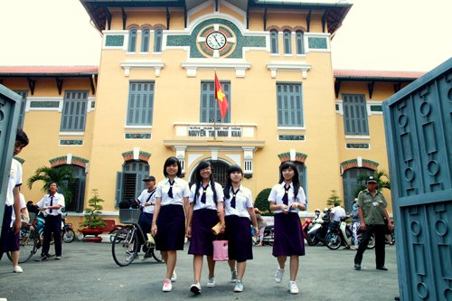 thpt nguyễn thị minh khai