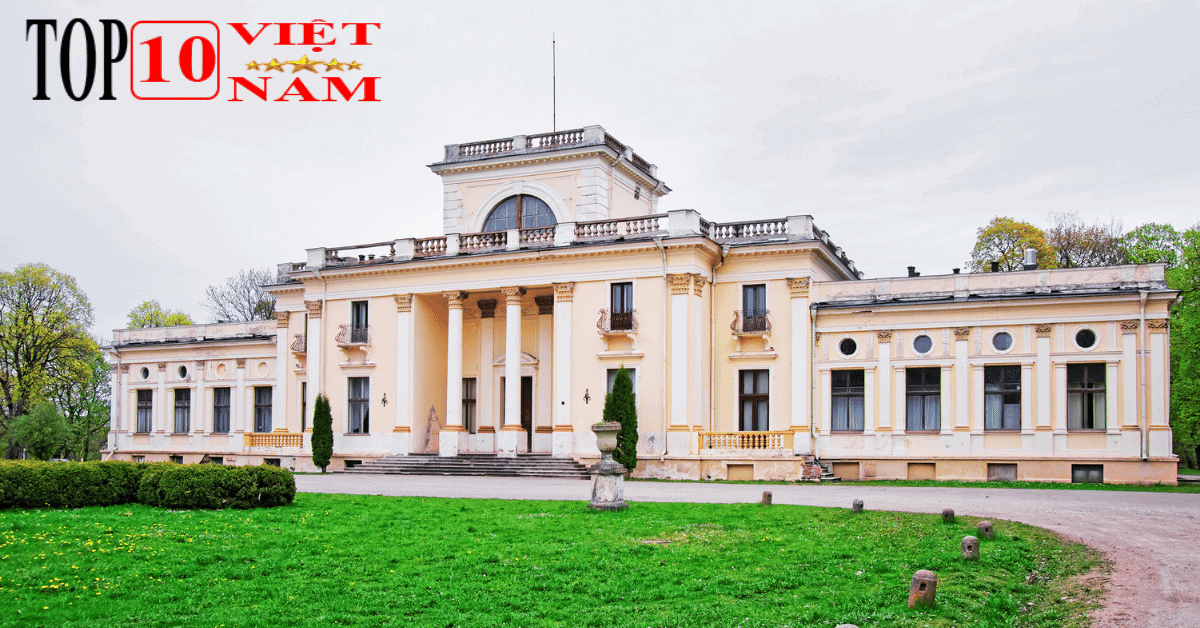 Trường Đại Học Tài Chính - Marketing