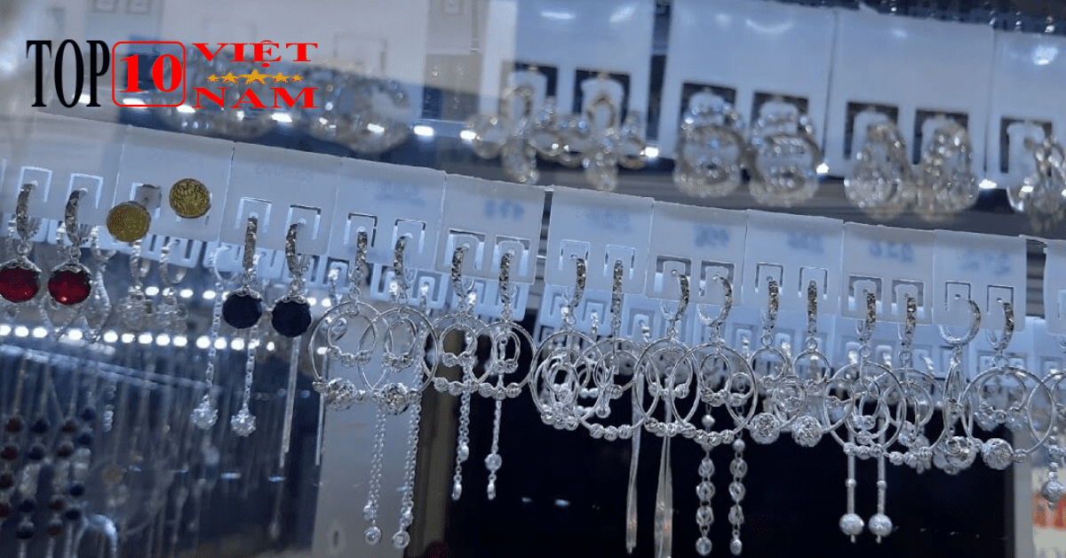 Rosie's Corner - Accessories & More