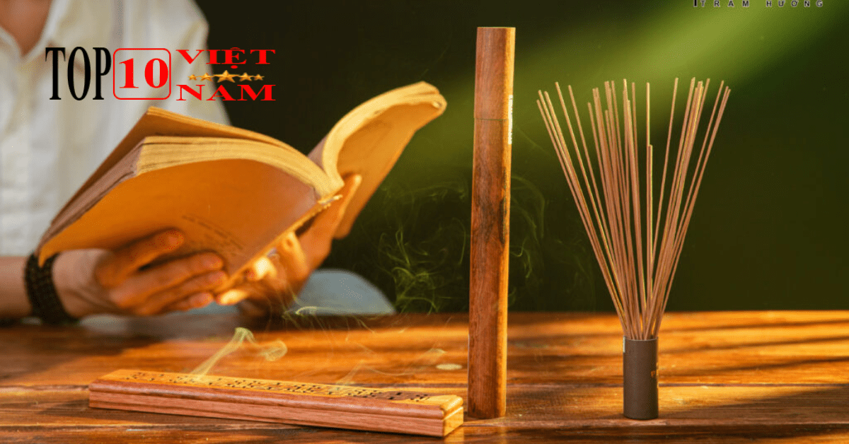 Trầm Hương Phúc Linh