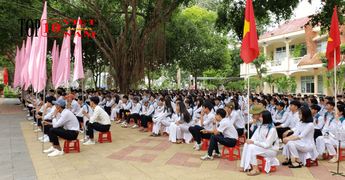 Trường THPT Nguyễn Trãi