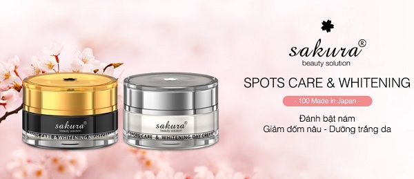 Kem trị nám mảng Sakura Nhật Bản