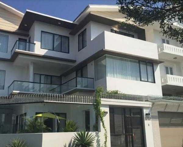 Mẫu nhà kính 2 tầng đẹp