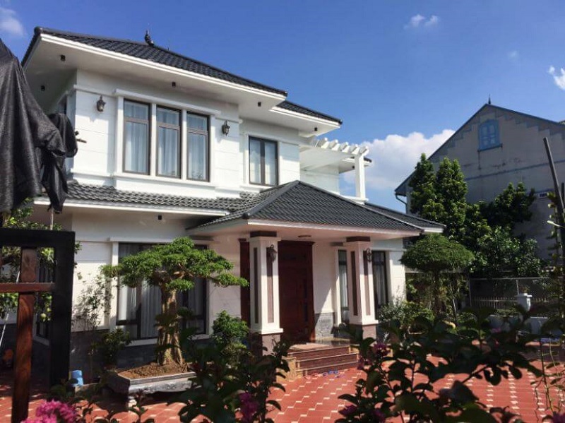 mẫu nhà vuông hai tầng mái Nhật