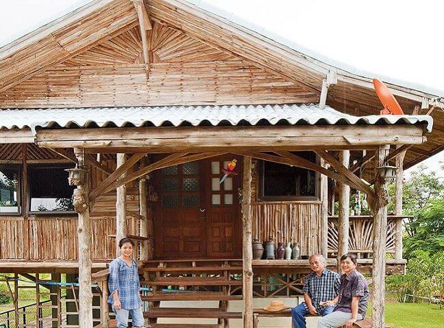 nhà gỗ đơn sơ