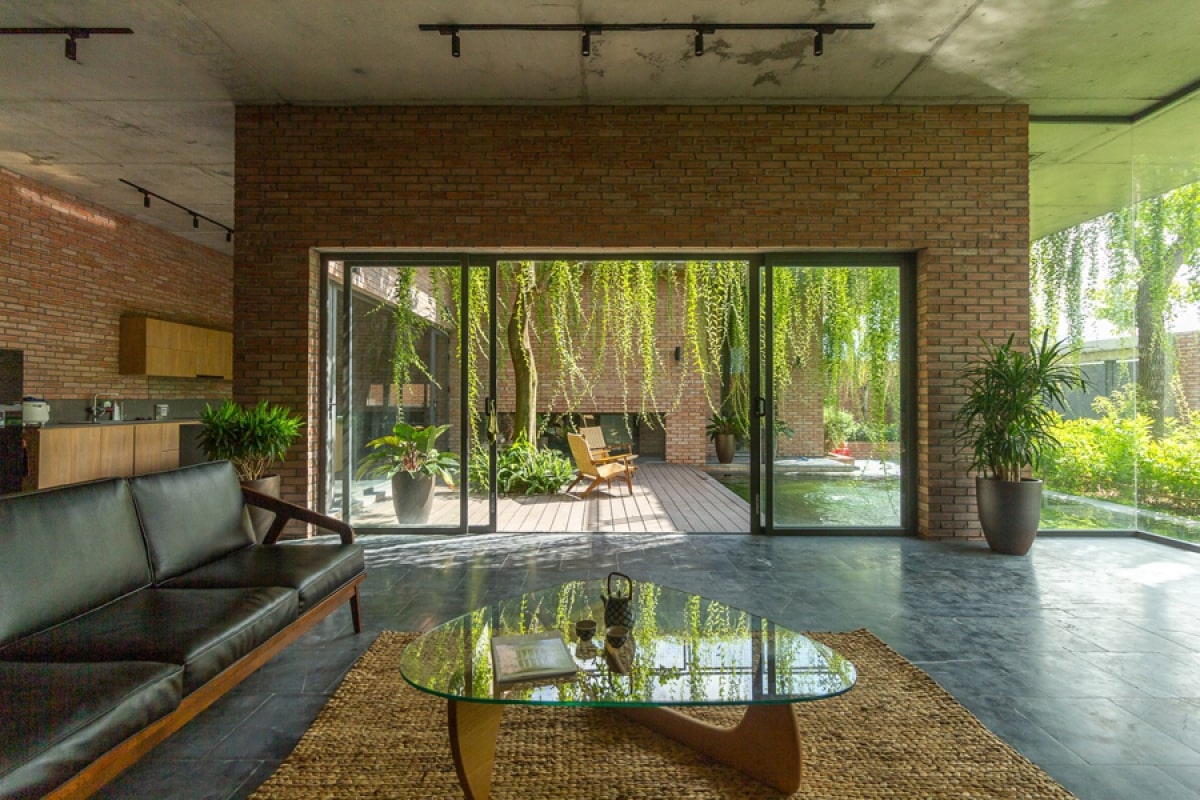 nhà vườn gạch mộc