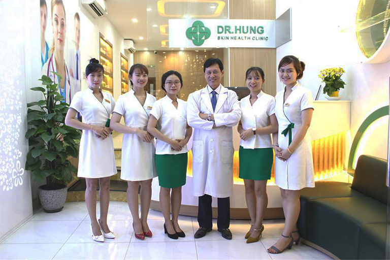 Địa chỉ phòng khám da liễu tại Tp. HCM Bác sĩ Nguyễn Thanh Hùng - người có hơn 40 năm công tác trong lĩnh vực Da liễu