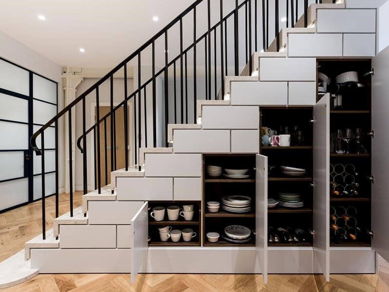 trang trí gầm cầu thang đơn giản