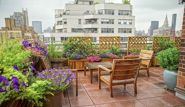 trang trí sân thượng chill